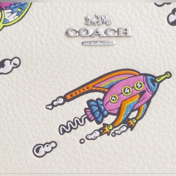 Coach Corner Zip Wristlet In Cosmic Rocket Print, Pebble Leather, New W/out Tags - Picture 2 of 5